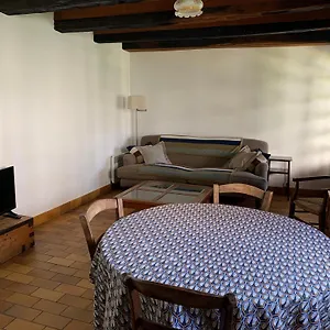 Spacious In A Charming, Tranquil Village Appartement Saint-Vincent-Rive-dʼOlt